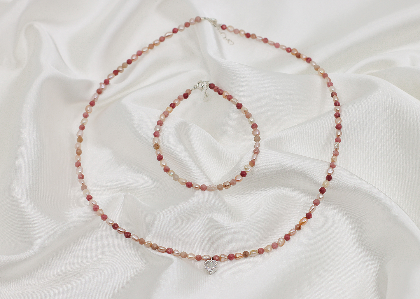 Set „Heart of Garnet” 3 Set „Heart of Garnet” - imagine 3